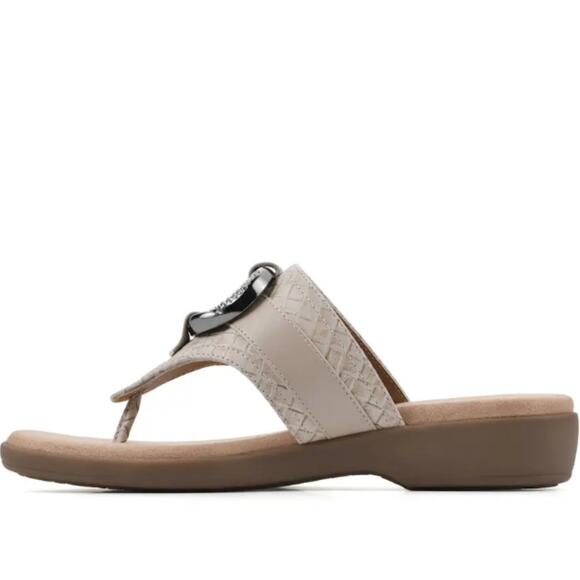 NEW Cliffs by White Mountain  Women's Comfortable Benedict Sandal Taupe Size 6M - Picture 2 of 6